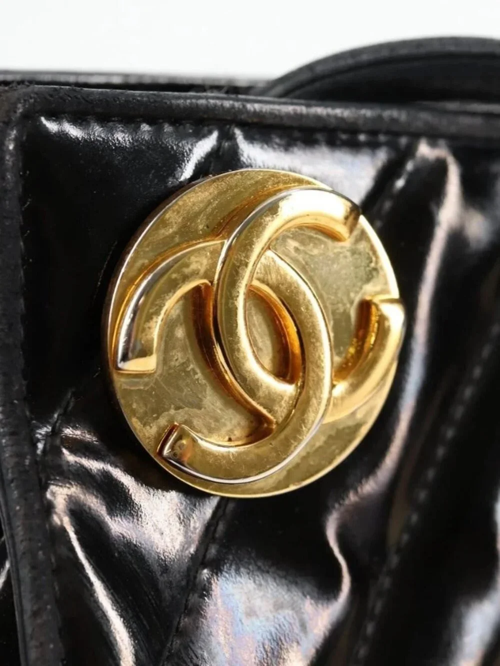 CHANEL V Stitch Shoulder Bag Enamel Black CC Auth bs25102